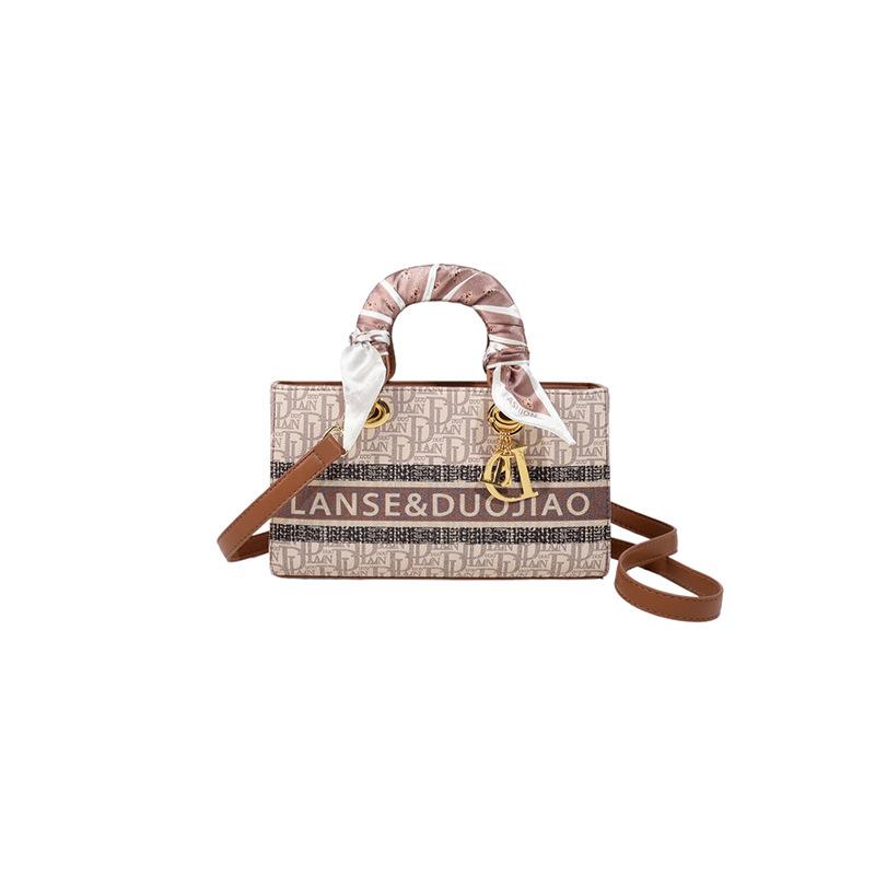 Embroidered horizontal Princess Diana bag women's new versatile handbag large capacity shoulder messenger bag