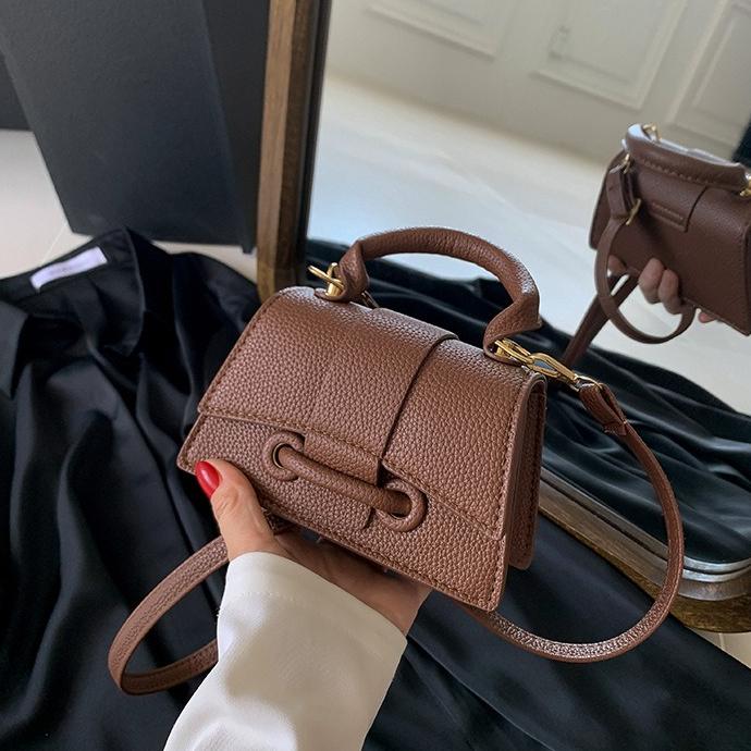 Damska torebka PU Czysta klamra Ribb Modna Jednolity kolor Łańcuszek Torba na ramię Damska Letnia crossbody Kwadratowa Projektant Torby