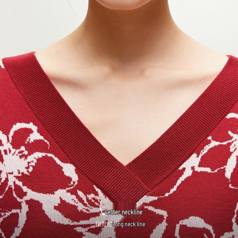 Veromoda V-Neck Floral New Chinese Style Knit Sweater