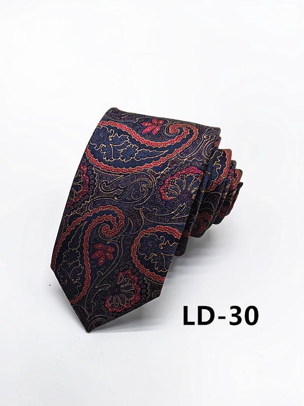 Handmade Paisley Tie for Trendy Gentlemen