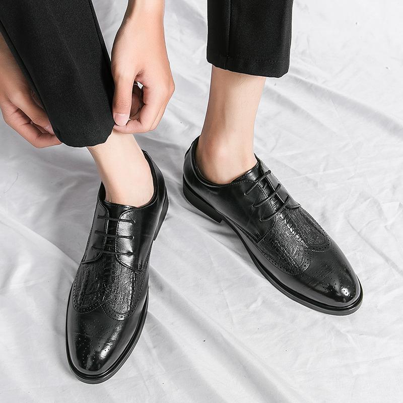 Quality Casual Men Leather Oxford Shoes Fashion Lace-up Wedding Men Brogue Shoes Male Formal Business Gentleman Office Low Shoes