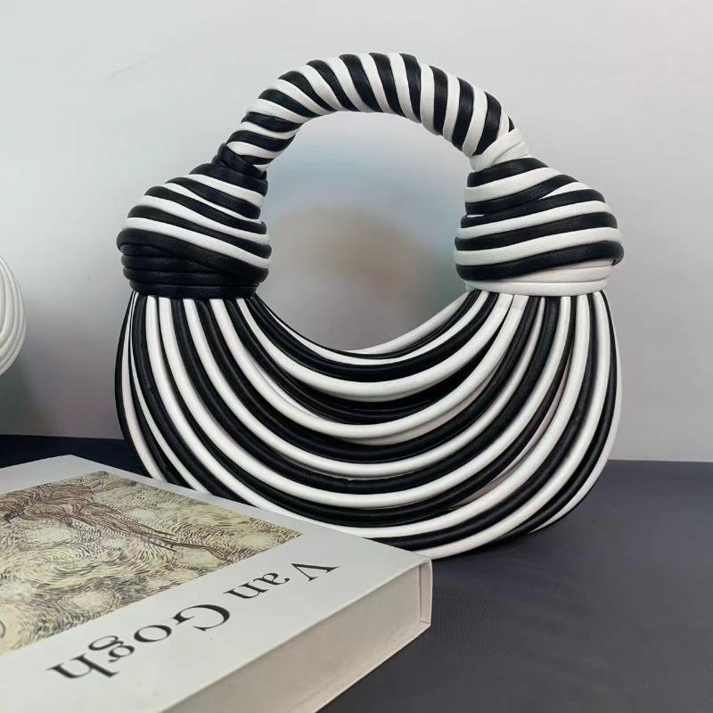 Heiß verkaufende neue Mode Nudeltasche personalisiertes Design vielseitige Knödeltasche handgewebt geknotete Schulter Damentasche