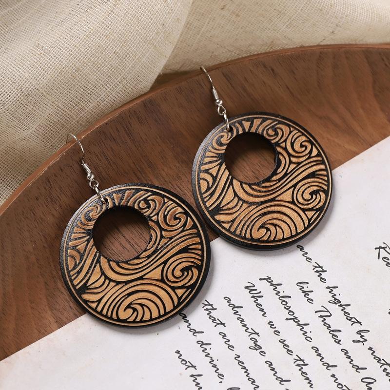 Retro Holzschnitzerei Naturmuster Holzohrring-Sets Ohrringe im künstlerischen Stil Retro-Design Accessoires Schmuck für Mädchen