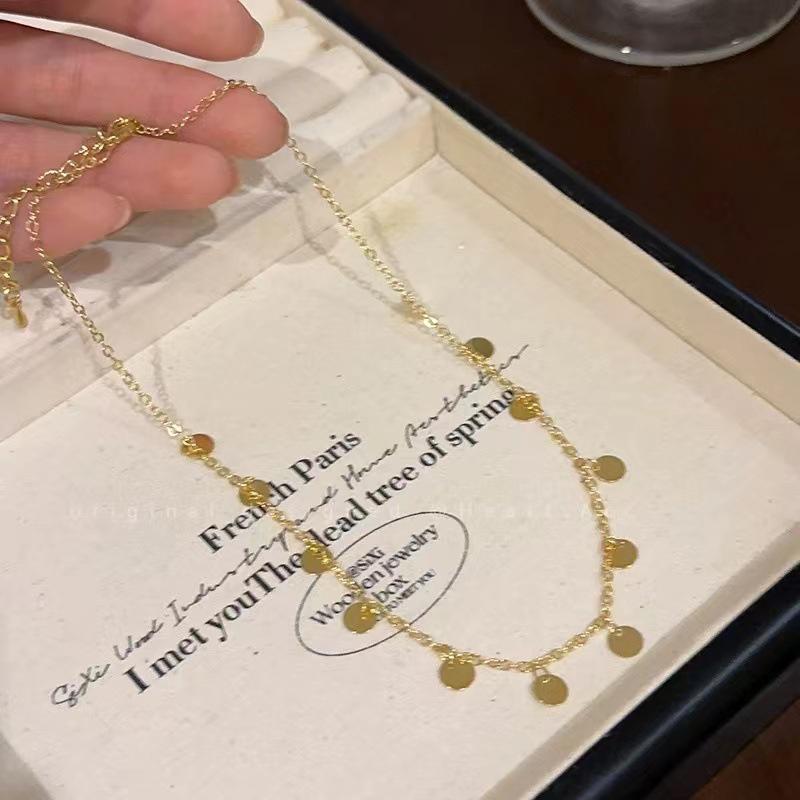Handmade High-End Beaded Necklace: Versatile, No-Fade Natural Stone Design for Women
