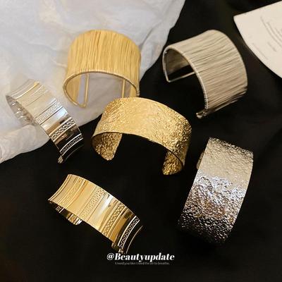 Minimalist Metal Grid Bracelet - European & American Fashion Niche, High-end Style Hand Jewelry