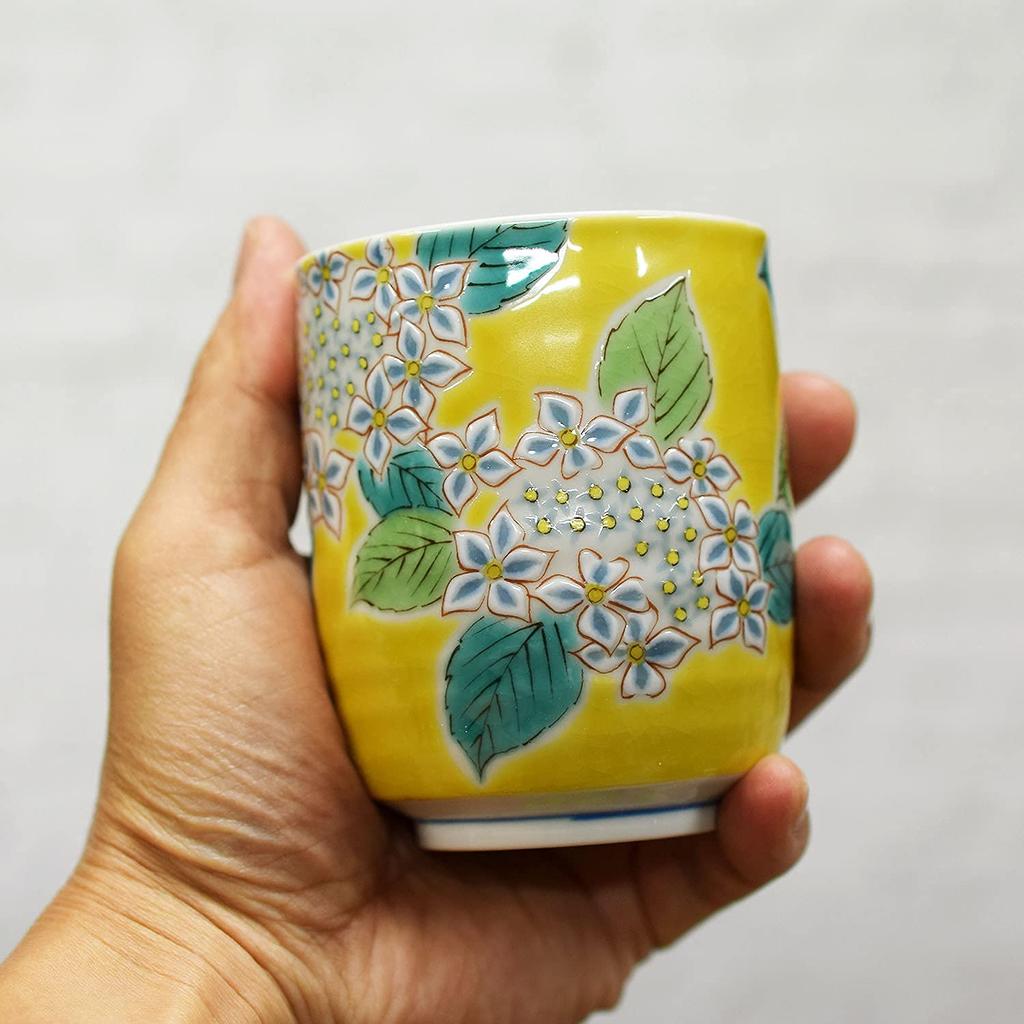 Waza no Kura Stylish Kutani Ware Teacup with Hydrangea Design Perfect as a Birthday Present for or 88th - 60th, 70th, 77th, 80th, Birthdays.