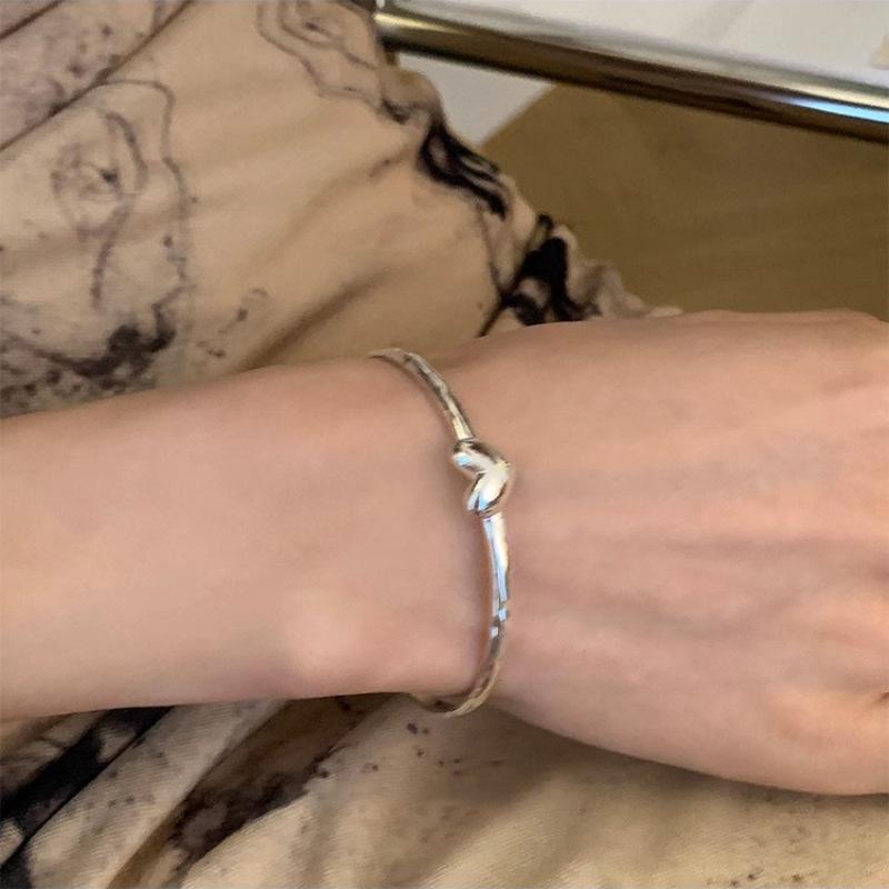 

PANJBJ 925 Sterling Silver Love Heart Bracelet for Women Irregular Simple Texture Versatile Jewelry Birthday Gift Wholesale