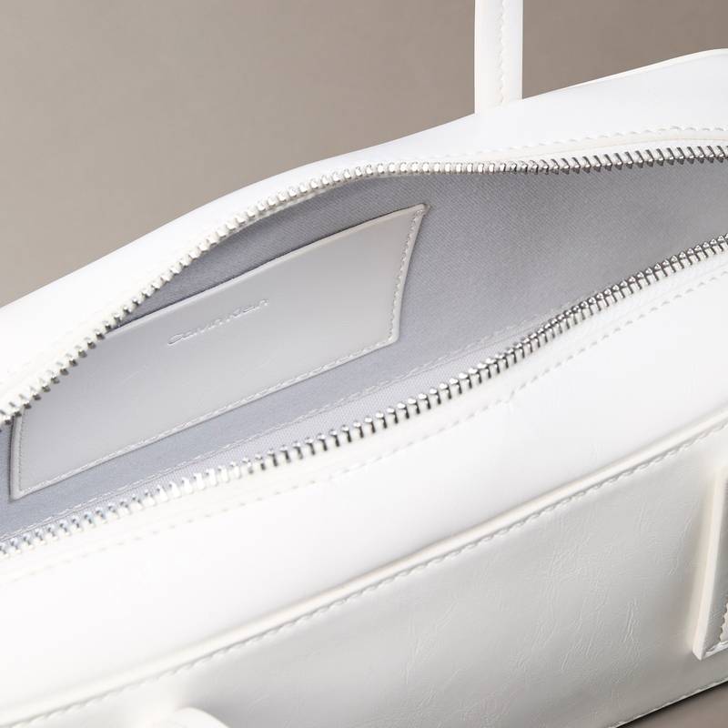 Calvin Klein Borsa Sottobraccio Minimalista Stampata Elegante per Pendolari Borsa a Spalla da Donna Bianco Lunare 4F3638G-4LX