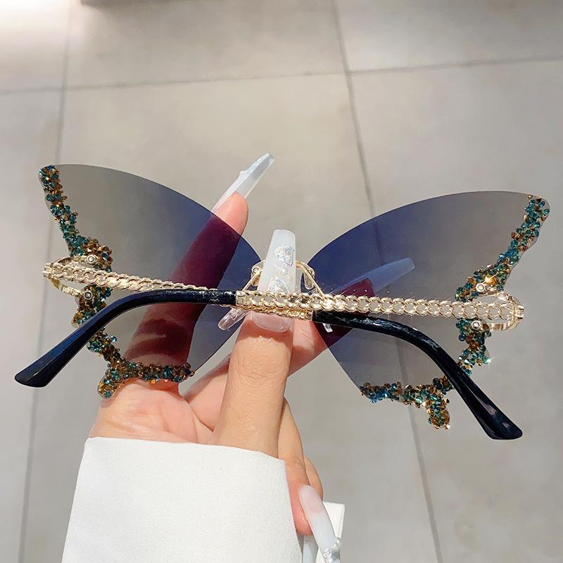 Schmetterling eingelegt mit gebrochenen Diamanten und randlose Sonnenbrille Retro-Mode personalisiertes Outfit High-End-Sonnenbrille