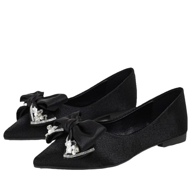 2025 Korean Version of Celebrity Fairy Pearl Bow Pointed Flat Shoes French Gentle Versatile Doudou Shoes