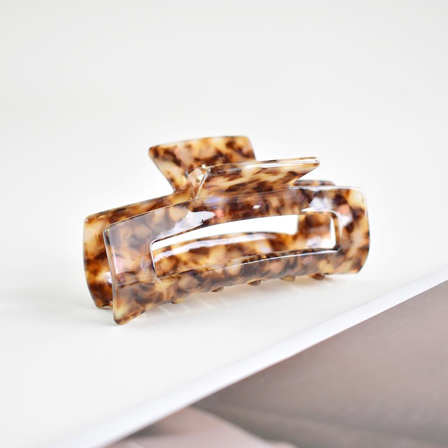 European & American Women’s Black & White Checkered Hair Clip - Large Acetate Acrylic Claw for Bun Hairstyles