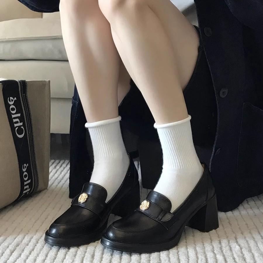High sense!! Camellia loafers women's 2025 new French thick heel black high heel British style small leather shoes
