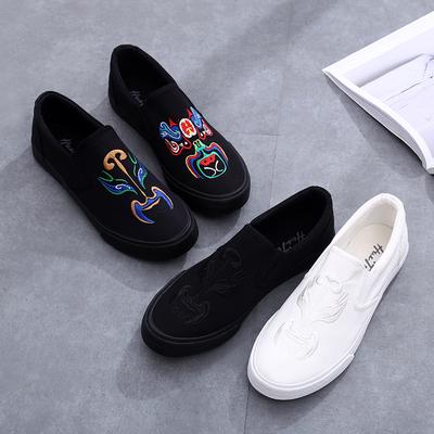 Mode Chinese Stijl Witte Sneakers Heren Borduurwerk Casual Schoenen Instappers Canvas Schoenen Heren Loafers Comfortabele Gevulkaniseerde Schoenen