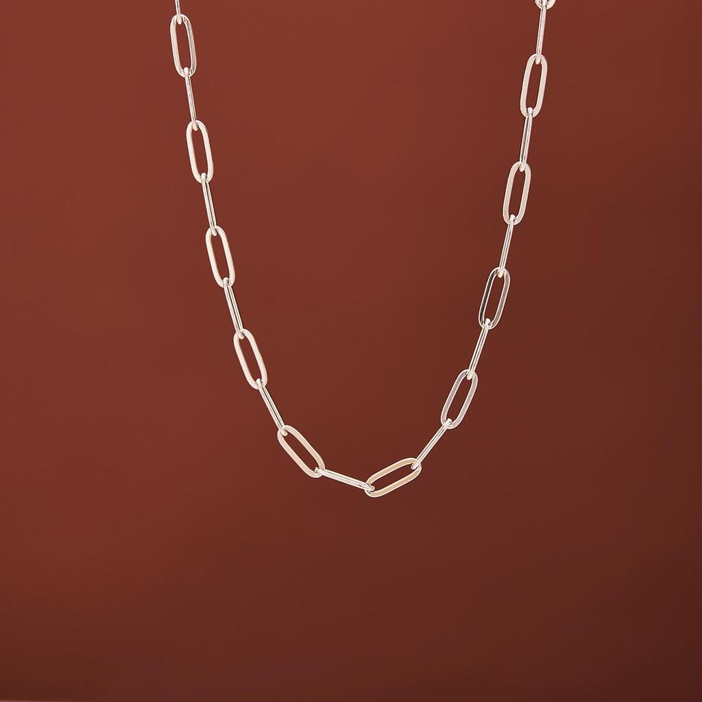 Colar Wenjian Cruz Oca Minimalista Francês em Aço Titânio – Design de Empilhamento de Luxo Unissex