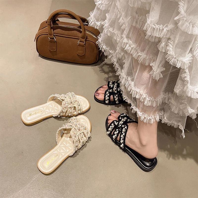French Pearl Slippers Women's Summer Wear 2025 New Fairy Small Fragrant Style Fashion Flat Bottom Beautiful Temperament Cool Slippers