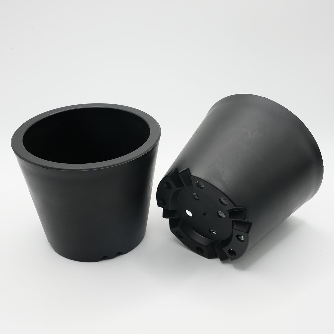 

Набор из 4 пластиковых горшков BLACKPOT для клубневых растений (9,8 см)