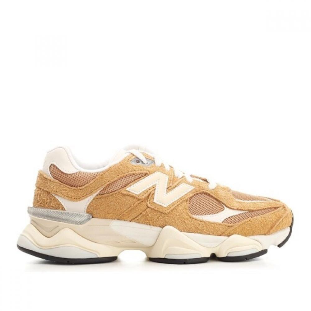 

New Balance Beige Suede Mesh Lace Up Sneakers U9060hmt US8