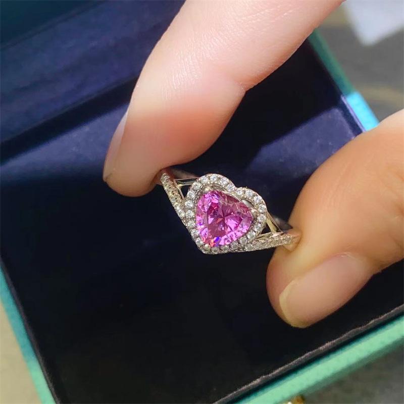 Heart-Shaped Pink Moissanite Engagement Ring in AU750 White Gold with Twisted Band Size 17