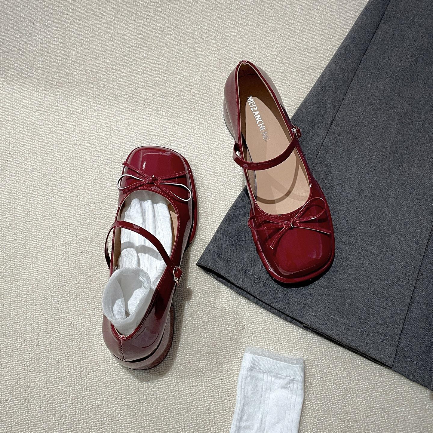 

Красные ретро премиум французский толстый каблук неглубокий вырез туфли-лодочки женские лето 2025 новые с юбкой универсальные туфли Мэри Джейн 40 бордовый