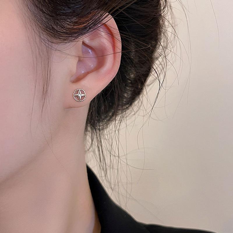 Letters Four-pointed Star Letter H Earring Studs Temperament Beads with Round Lace and Small Ear Holes