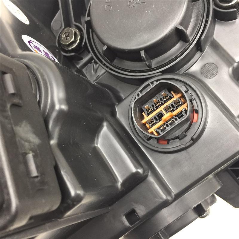 Compatible with 16 Dongfeng Fengshen A60 models, this LED front headlight assembly is brand new.