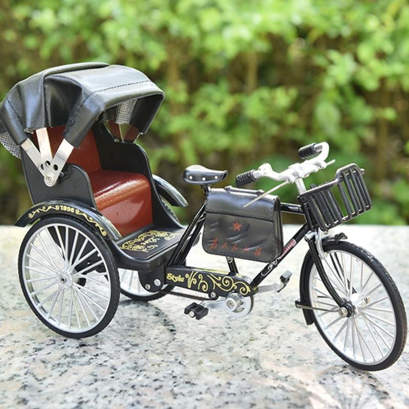 Historical Accuracy Metal Jinrikisha Collectible Toy Vintage Rickshaw Tricycle Model Desk Decoration Movie Ornament