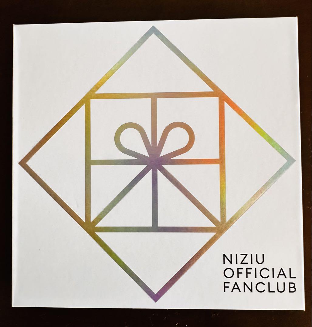 

[USED] Rare! First edition NiziU OFFICIAL FANCLUB item