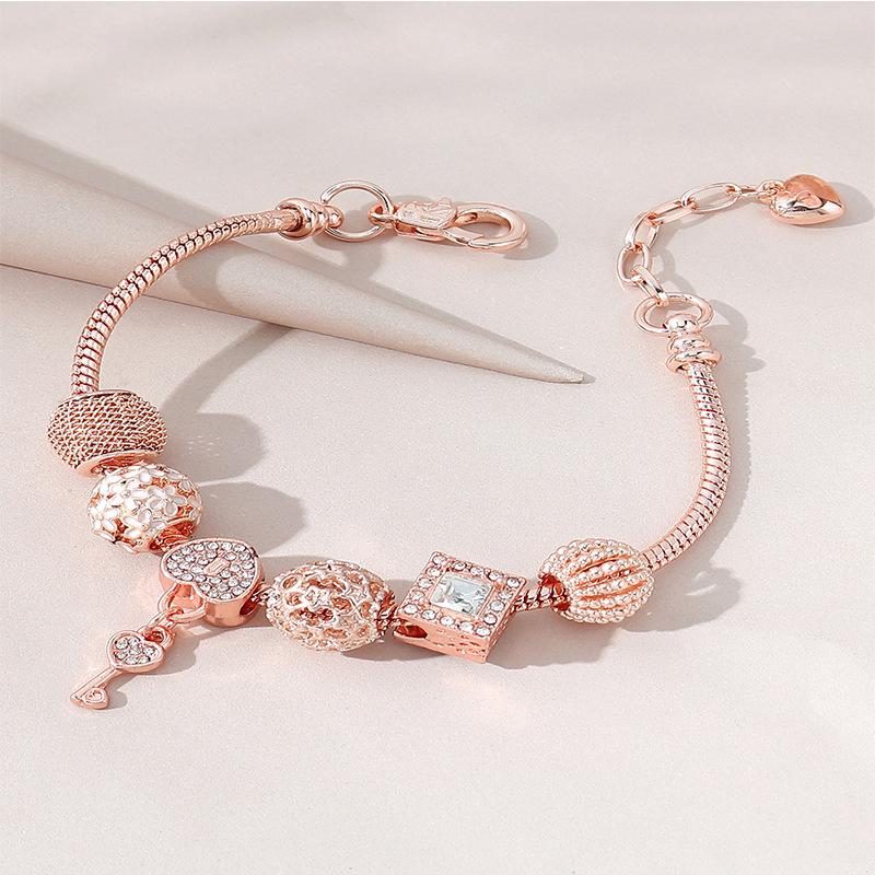 Kit de Fazer Pulseiras com Contas DIY Com Chaveiro de Coração Esmaltado e Pingente de Colar com Strass Artesanato