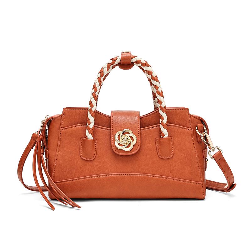 

Minimalist Women s Light Luxury Crossbody Shoulder Bag - Three-Dimensional Handbag & Small Square Bag 28*11*16cm помаранчевий