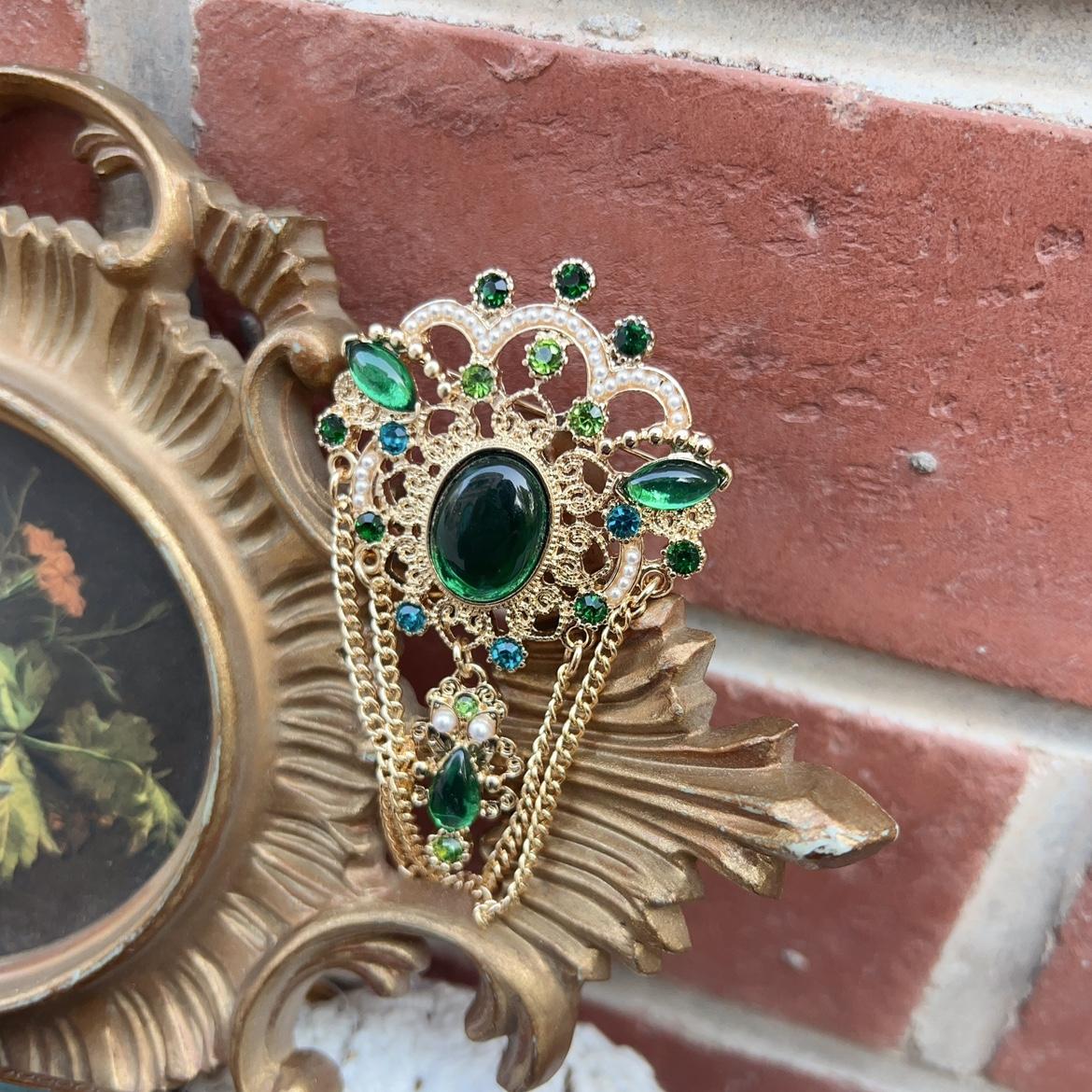 

Винтажные Женские Мужские Классические Значки с Кисточками и Кристаллами Аксессуары Барочный Стиль Леди Банкетная Вечеринка Роскошные Броши Булавка Подарок