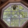 1 Stück Sonnenfänger aus Buntglas mit Maiglöckchen-Motiv, leuchtende Farbe, auffällige Fensterdekoration für jedes Zimmer, Fenster, Garten im Freien