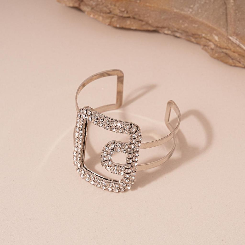 Exquisites quadratisches Diamantarmband: Luxuriöser & Vielseitiger Modeschmuck für Damen