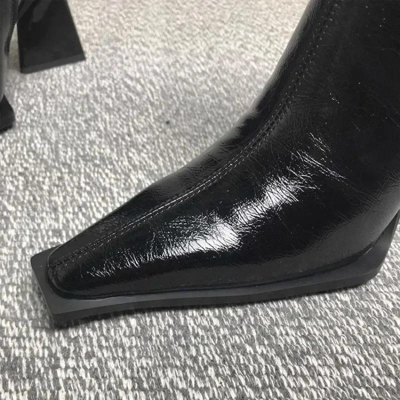 Horse Boots Female Ins Pointed Pink Skinny Boots 2024 Winter New Patent Leather Thick with Fashion High Heel Short Boots