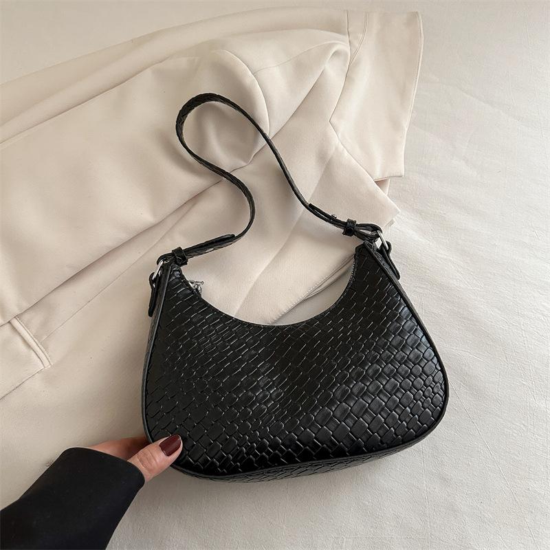 Woven underarm bag small bag tide 2025 spring shoulder messenger bag student dumpling bag minimalist women's bag