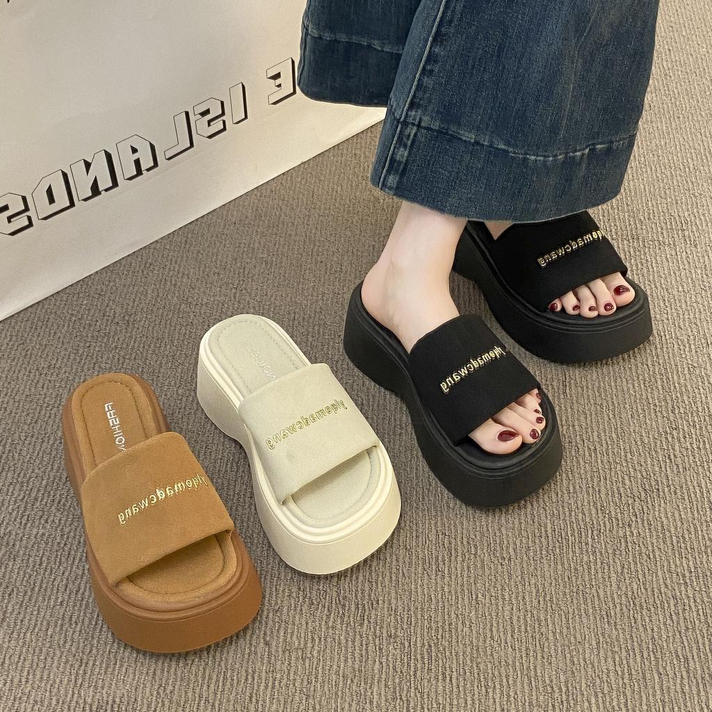 Thick-bottomed cool slippers for women's summer wear 2025 new muffin bottom women's one-word cool slippers