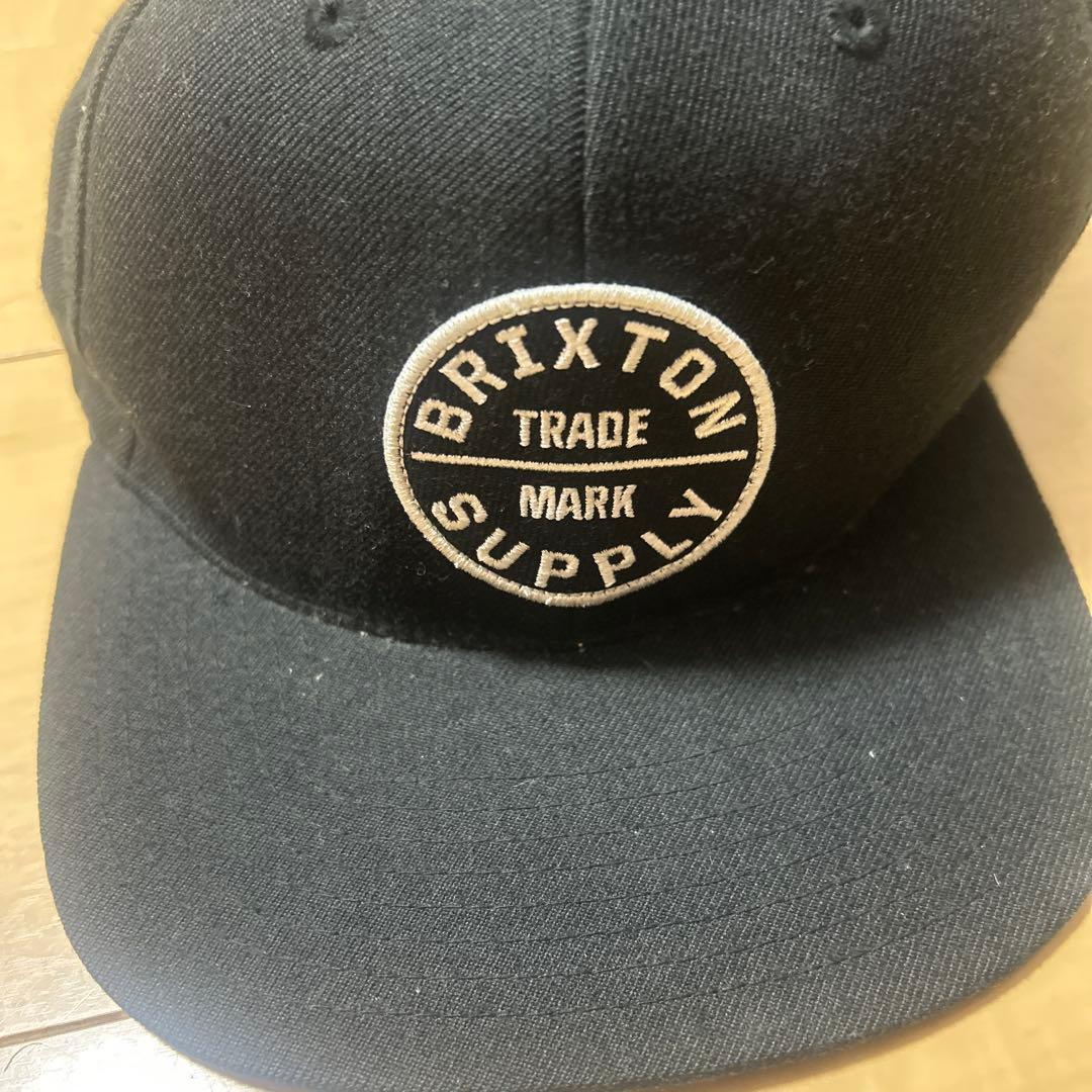 Used Brixton black snapback cap