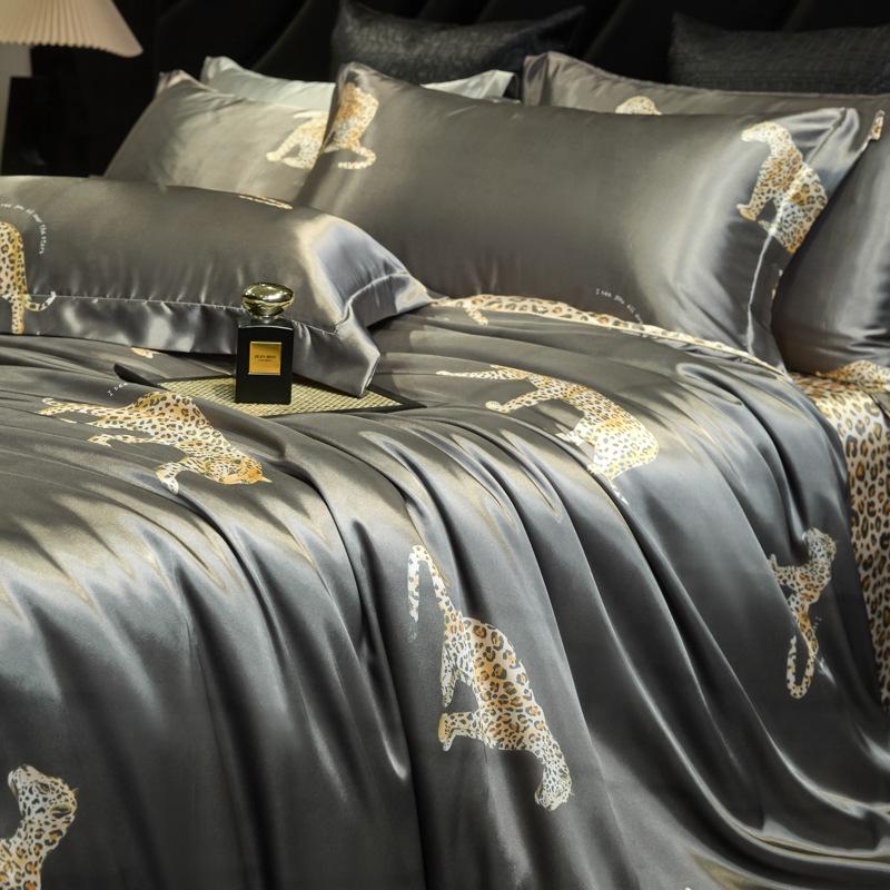 Luxurious Heavy Silk Four-Piece Double-Sided Mulberry Silk Duvet Set with Ice Silk Finish