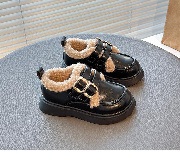 Girls Fleece Lined Low Top Casual Shoes With Bow Velcro