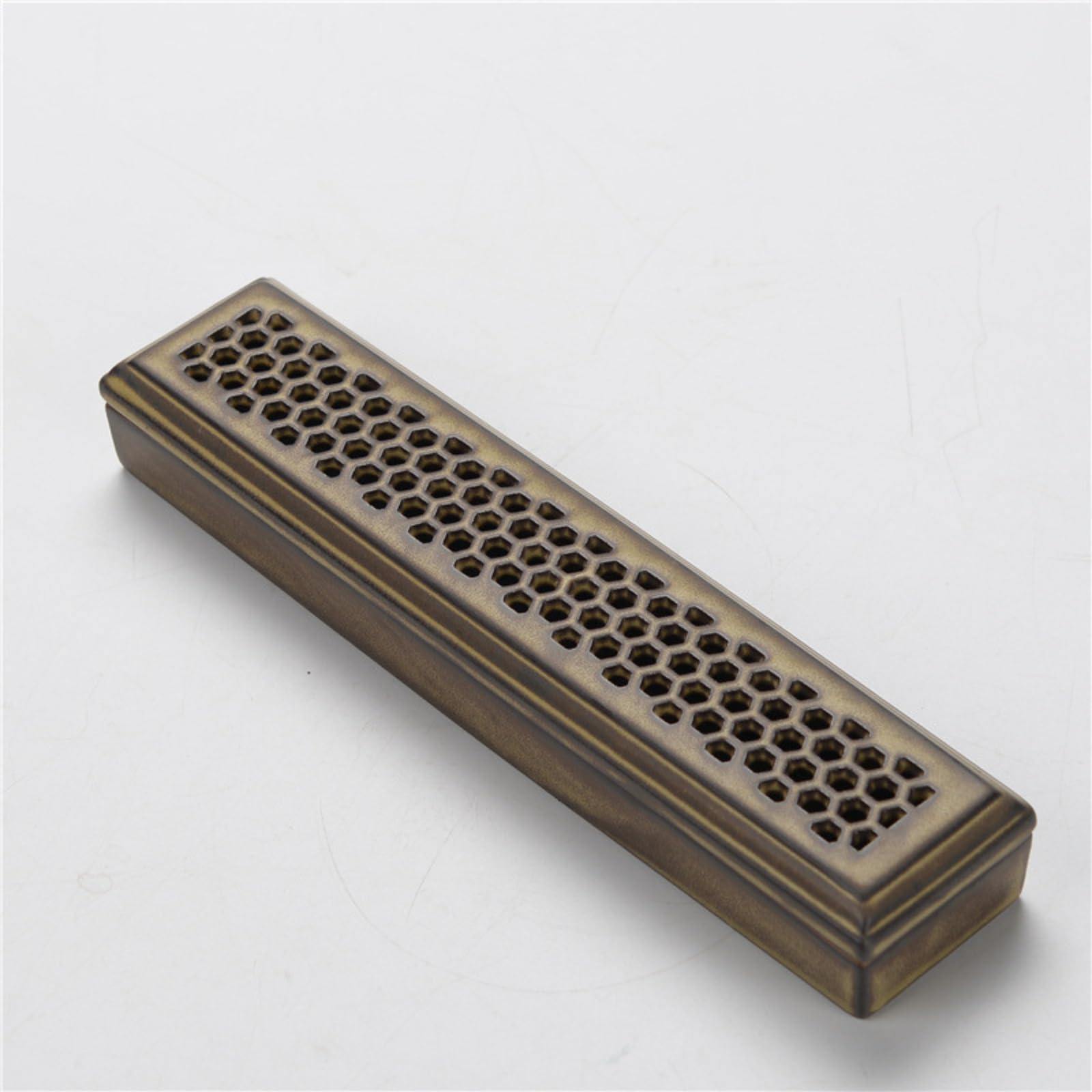 

SELECOCO Ceramic Incense Burner with Lid, Stylish Openwork Design, Horizontal Stand, Japanese-Style Decor (BDark Brown)
