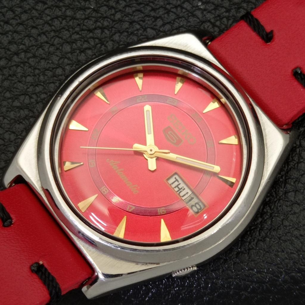 USED VINTAGE SEIKO 5 AUTOMATIC 7009A JAPAN MENS RED COLOR DIAL WATCH A433406-2 R116-a433406