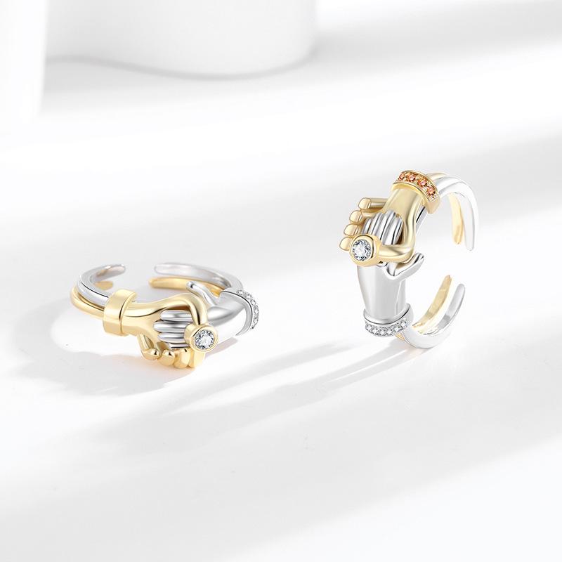 New Arrival Zircon Hug Handshake Rings: Unique Couple Ring Set