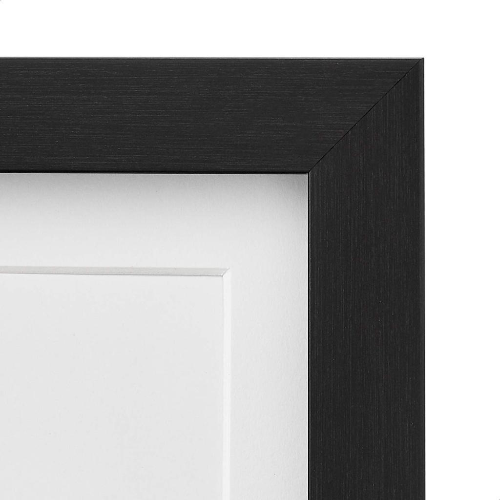 Amazon Basics Rectangular Photo Frames with Mats, 13x18cm, Mat 10x15cm, Black, 2-Pack