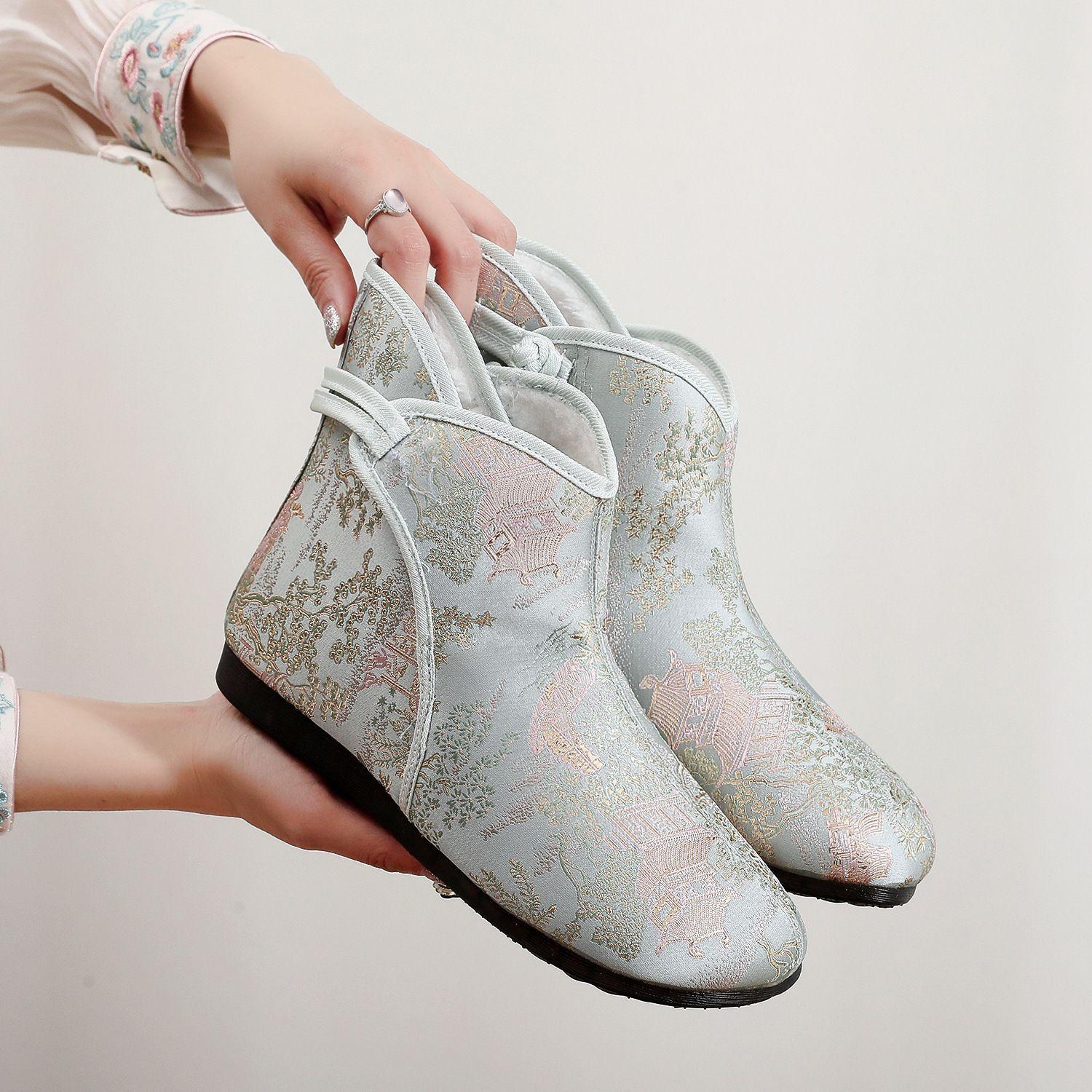 

Женские зимние осенние новые плюшевые женские тканевые туфли в стиле ретро с вышитой подкладкой на низком каблуке 38