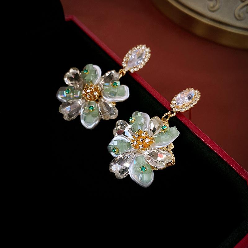 Light Luxury Diamond Flower Oval Geometric Silver Needle Earrings French ins Sweet Premium Earrings