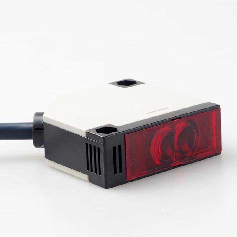 Guanni E3JK-DS30M1 Square Diffuse Reflection Photoelectric Sensor