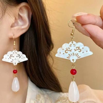 Diamond Studded Metal Earrings, French Retro Personality Nail, Light Luxury, High-end Decoration For Women