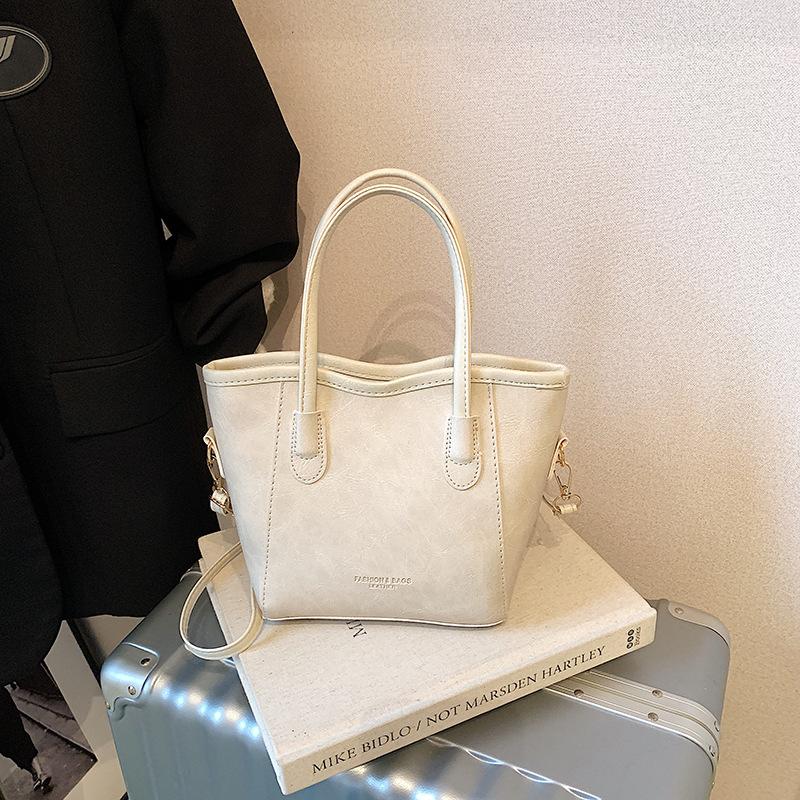 

Retro Pu Leather Shoulder Bag For Women Tote Bag Fashion Commuter Crossbody Bag бежевий