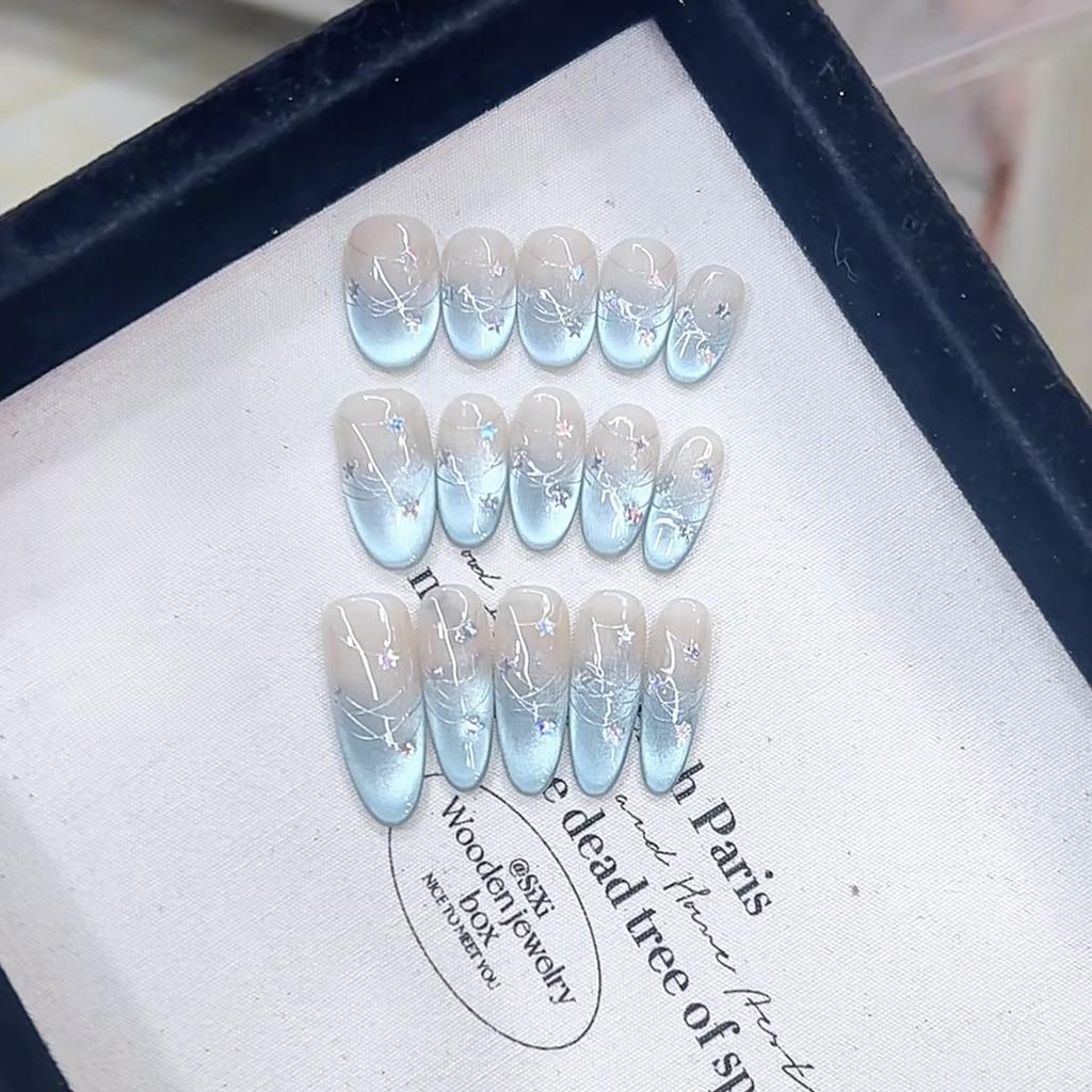Hand-woven Armor Spring and Summer New Blue Starlight Shining Blue Cat Eye High-end Manicure Sticker