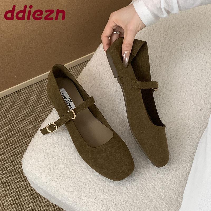 Fashion Soft Footwear Shallow Women Flats Lolita Shoes Casual Female Square Toe Fashion Buckle Strap Ladies Mary Janes Flats Shoes