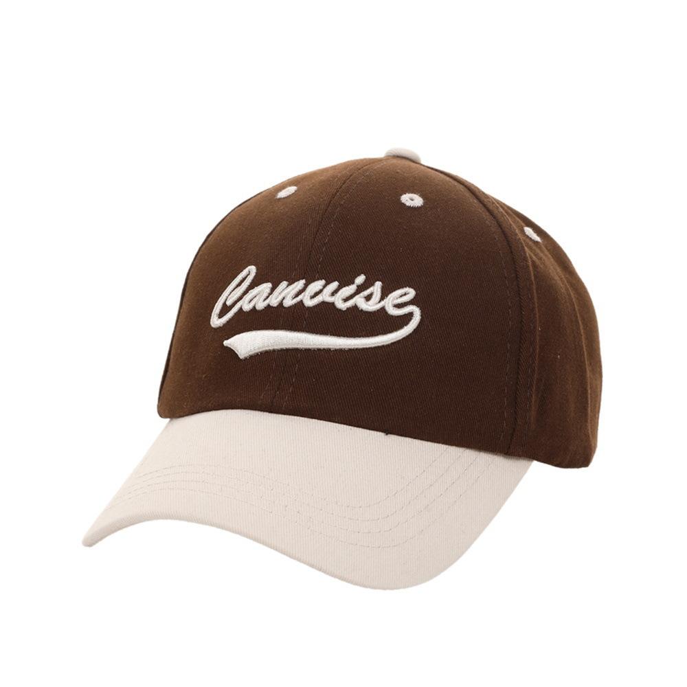 American Retro Trend with Curved Brim Dome Letter Baseball Cap for Men and Women Showing White Face Small Sun Protection Baseball Cap Cotton